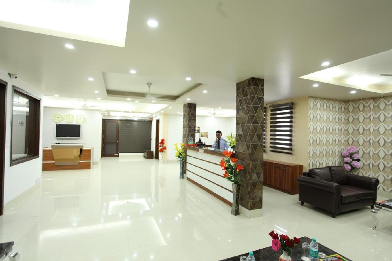 Hotel Hc Grand Νέο Δελχί Εξωτερικό φωτογραφία